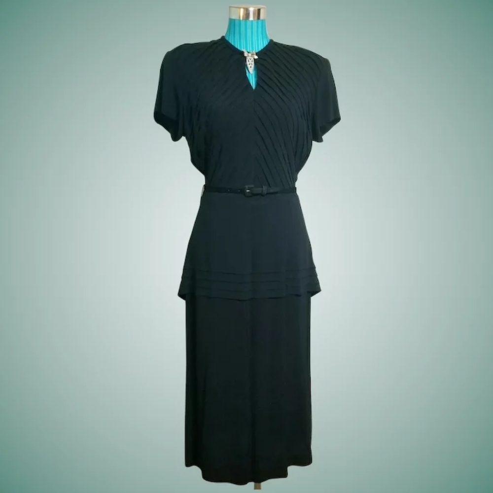 "20+ YEARS IN BIZ!!" ~WELCOME 2 MY CLOSET :) - Picture 5 of 7